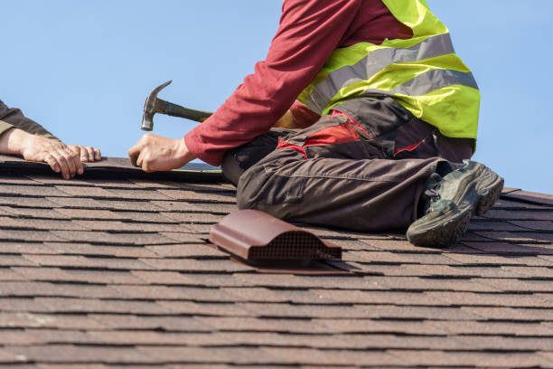 Best Roof Maintenance Services  in Yacolt, WA